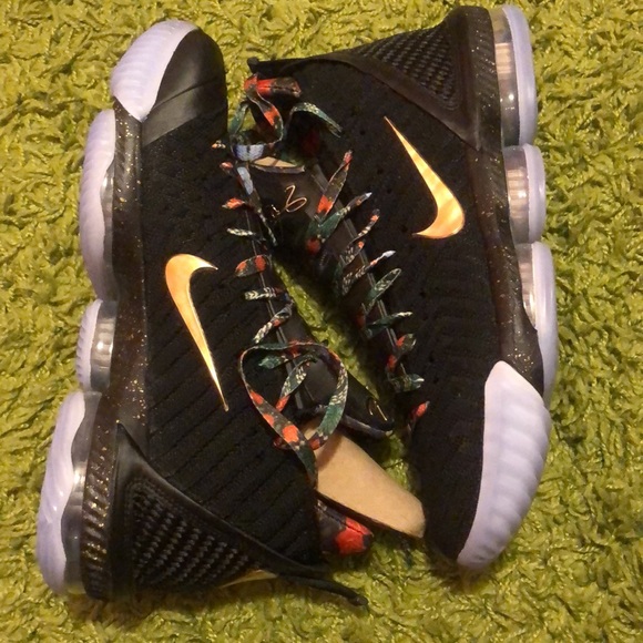 Nike Lebron 16 “Watch the Throne” - Picture 7 of 10
